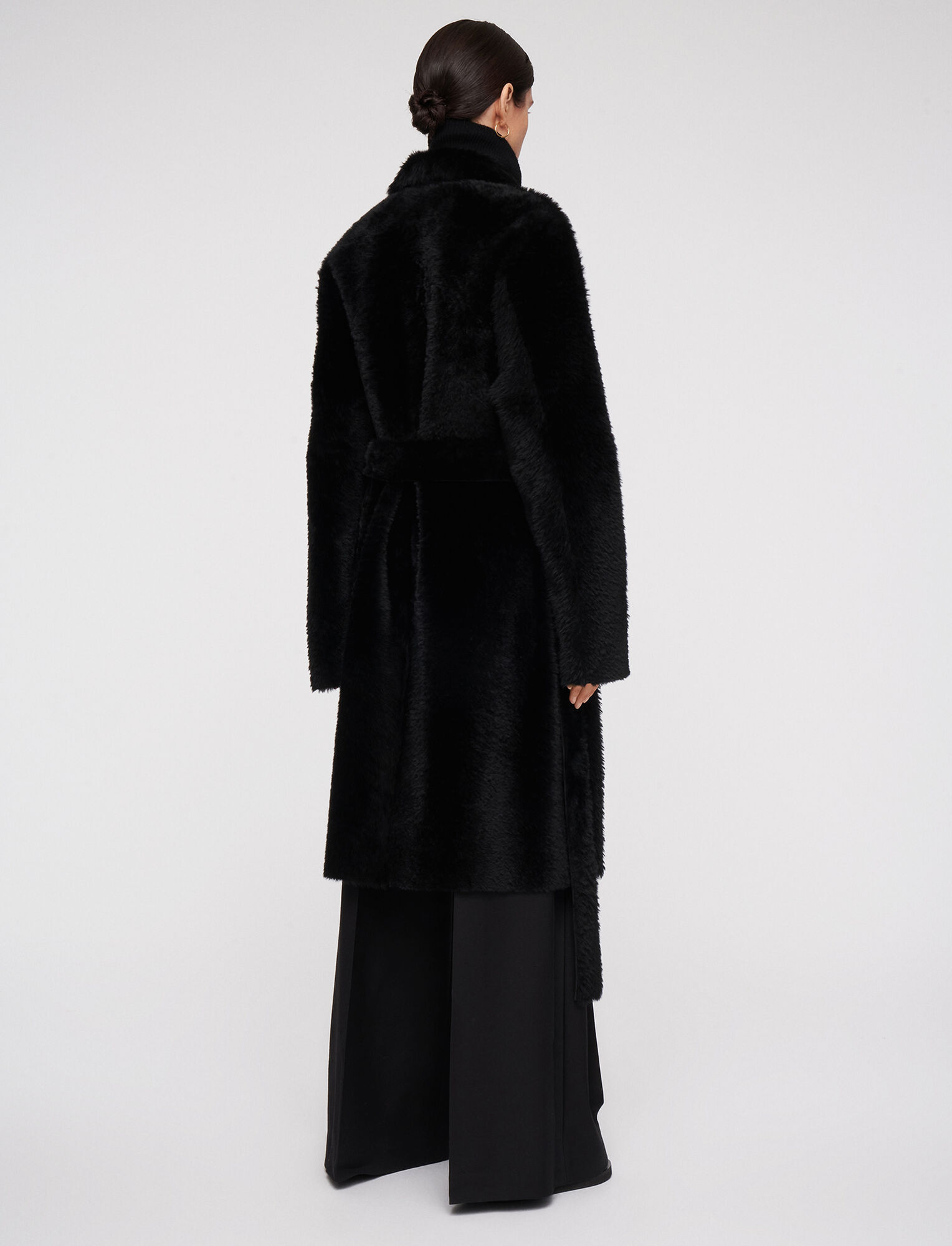 Joseph, Manteau long Cenda en laine mérinos texturée, in Black